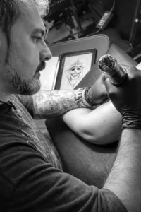 alex ríos tatuador málaga blackwork